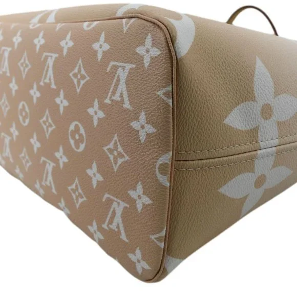 LOUIS VUITTON  Neverfull MM By The Pool Monogram Giant Tote Bag Brume - Picture 10 of 13